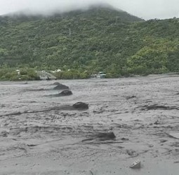 தைவானில் சூறாவளி :    14 பேர் பலி