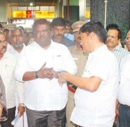 சிறப்பு பஸ்கள் இயக்கப்படுவதைஅமைச்சர் சிவசங்கர் நேரில் ஆய்வு