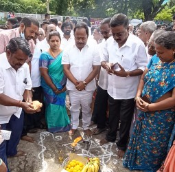புதிய தார் சாலை அமைக்க அடிக்கல் நாட்டு விழா: எம்எல்ஏ பங்கேற்பு!
