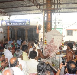 மதுரை தல்லாகுளம் பிரசன்ன வெங்கடாசலபதி கோவிலில் புரட்டாசி திருவிழா