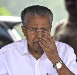 ரூ.1000 கோடியில் சபரிமலை ஐயப்பன் கோயில் சீரமைப்பு: கேரள முதல்வர் பினராயி விஜயன் தகவல்