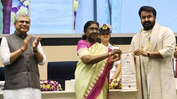 71-வது தேசிய விருது: மோகன்லாலுக்கு தாதா சாகேப் பால்கே விருது வழங்கினார் குடியரசுத் தலைவர்!