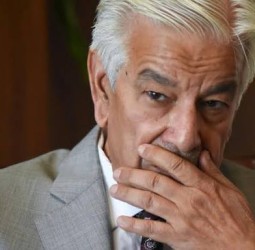 பாகிஸ்தானில் இருப்பது 'கலப்பின மாடல்' ஆட்சி - பாதுகாப்பு அமைச்சர் கவாஜா ஆசிப் ஒப்புதல்