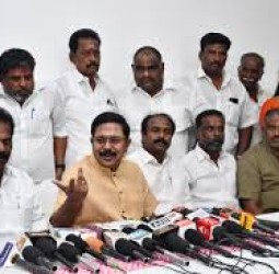 நயினாரால் தான் வெளியேறினேன்; எடப்பாடியை ஏற்பதற்கு வாய்ப்பே இல்லை” - டிடிவி தினகரன்