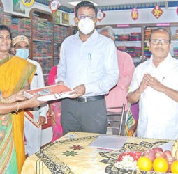 தஞ்சாவூர் கோ-ஆப் டெக்சில்  ரூ.2.30 கோடி தீபாவளி விற்பனை இலக்கு