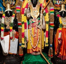 கோலியனூர் ஸ்ரீ வரதராஜ பெருமாள் ஸ்ரீ ராம அவதாரத்தில் பக்தர்களுக்கு அருள் பாலிப்பு!