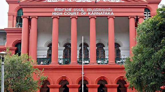 சினிமா டிக்கெட் விலையை ரூ.200 என நிர்ணயித்த கர்நாடக அரசின் அறிவிப்புக்கு ஐகோர்ட் இடைக்கால தடை