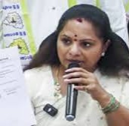 எம்எல்சி பதவியை ராஜினாமா செய்தார் கவிதா