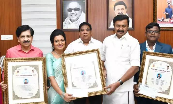 சிறந்த தமிழ் உச்சரிப்புக்கான விருதுகள்