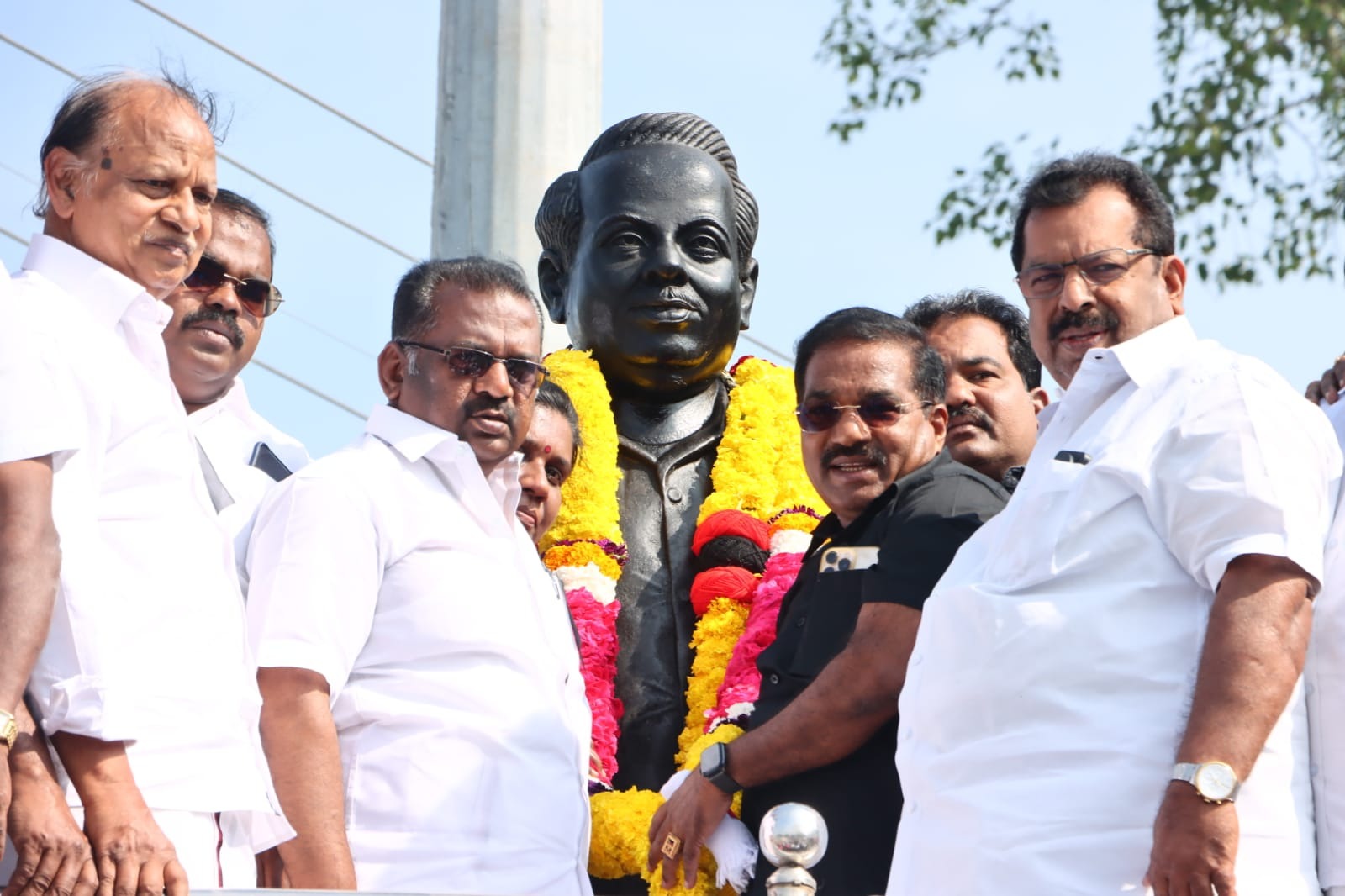 பேரறிஞர்_அண்ணாவின் 57-வது ஆண்டு நினைவு நாள் அமைதி பேரணி