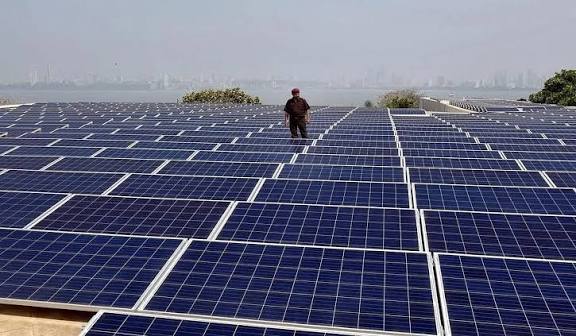 சூரிய மின்சக்தி திட்டத்தில் குஜராத், மகாராஷ்டிரா உ.பி. முன்னிலை