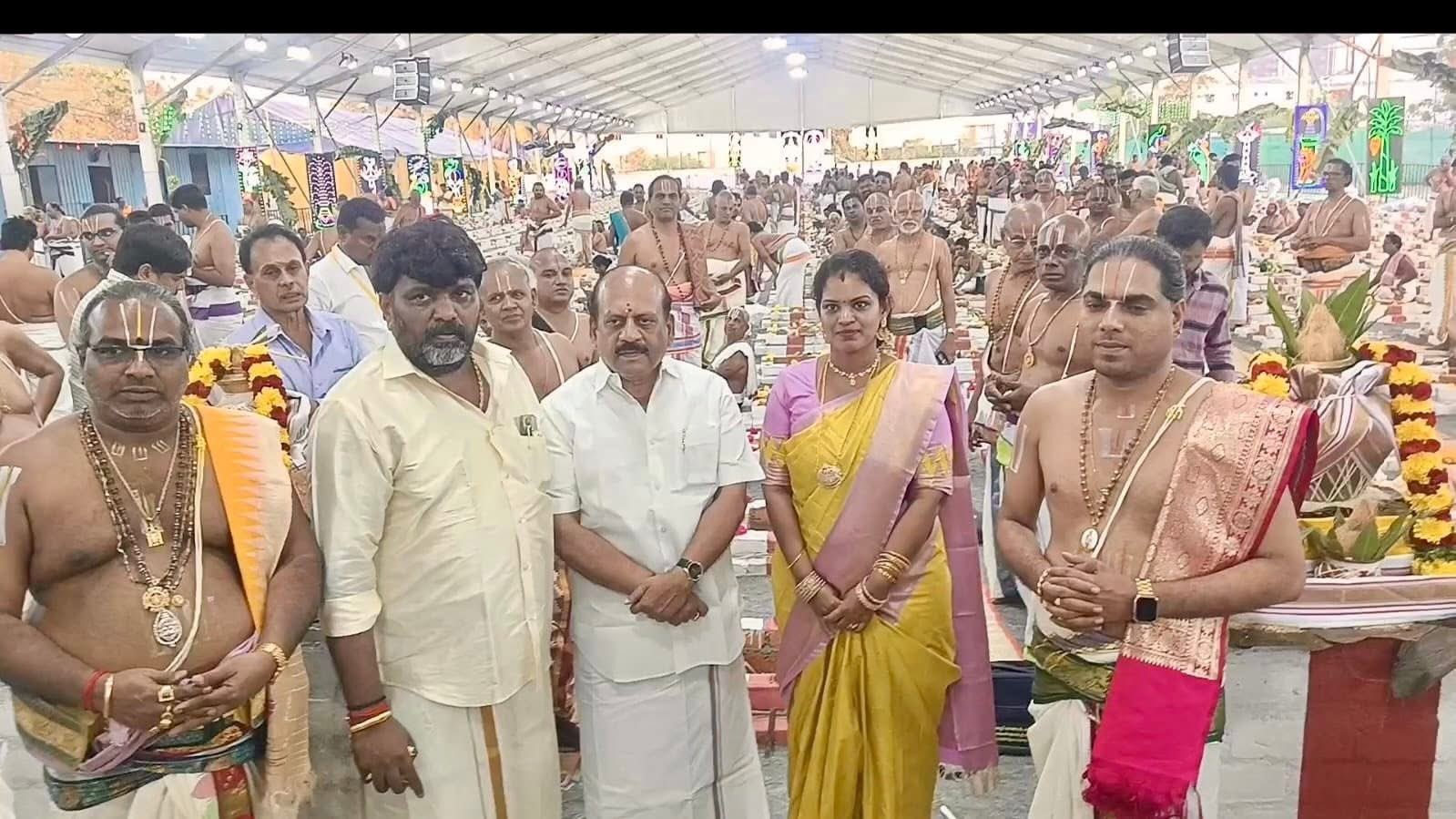 1008 ஹோம குண்டத்தில் ஸ்ரீ மஹா சுதர்ஸன மஹா யாகம் நிகழ்ச்சி