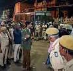 கர்நாடகாவில் சிவாஜி ஜெயந்தி பேரணியில் கல்வீச்சு: பாகல்கோட்டையில் 144 தடை உத்தரவு