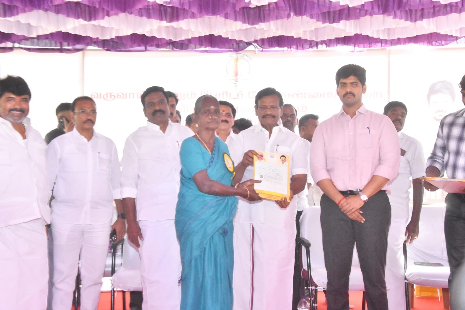 பூந்தமல்லி காட்டுப்பாக்கத்தில் நேற்று நடந்த விழா