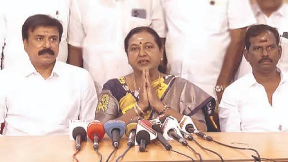 சட்டமன்றத் தேர்தலில் நான் போட்டியிடுவேன்’ என்று பிரேமலதா விஜயகாந்த் கூறினார்.