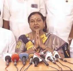 சட்டமன்றத் தேர்தலில் நான் போட்டியிடுவேன்’ என்று பிரேமலதா விஜயகாந்த் கூறினார்.