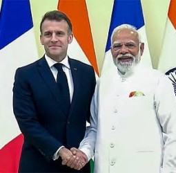 பிரான்ஸ் அதிபர் இம்மானுவேல் மேக்ரான் இந்தியா வருகை; பிரதமர் மோடியுடன் சந்திப்பு