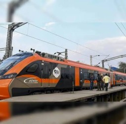 12,300 ரயில் பெட்டிகளில் சிசிடிவி கேமராக்கள் : அஸ்வினி வைஷ்ணவ் தகவல்