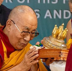 தலாய் லாமாவுக்கு கிராமி விருது: சீனா கடும் ஆட்சேபனை!