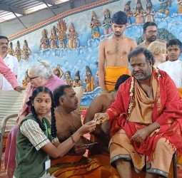 ஸ்ரீபுரம் ஸ்ரீசக்தி அம்மா தலைமையில் ஸ்ரீ சரஸ்வதி மகா யாக பூஜை!