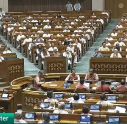 2016 முதல் நீதிபதிகள் மீது 8,600 புகாா்கள்: நாடாளுமன்றத்தில் மத்திய அரசு தகவல்