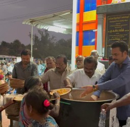 கலைஞர் சிலை திறப்பு முன்னிட்டு அன்னதானம் வழங்கும் விழா: