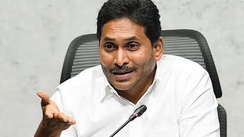 ஜெகன்மோகன் ஆட்சியில் திருப்பதி லட்டு தயாரிப்புக்கு விலங்கின் கொழுப்பு கலந்த நெய் விநியோகம்! ஆந்திர அமைச்சா் மீண்டும் குற்றச்சாட்டு