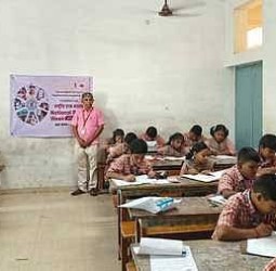 10-ஆம் வகுப்பு மாணவா்களுக்கு முதல் பொதுத் தோ்வு கட்டாயம்: சிபிஎஸ்இ