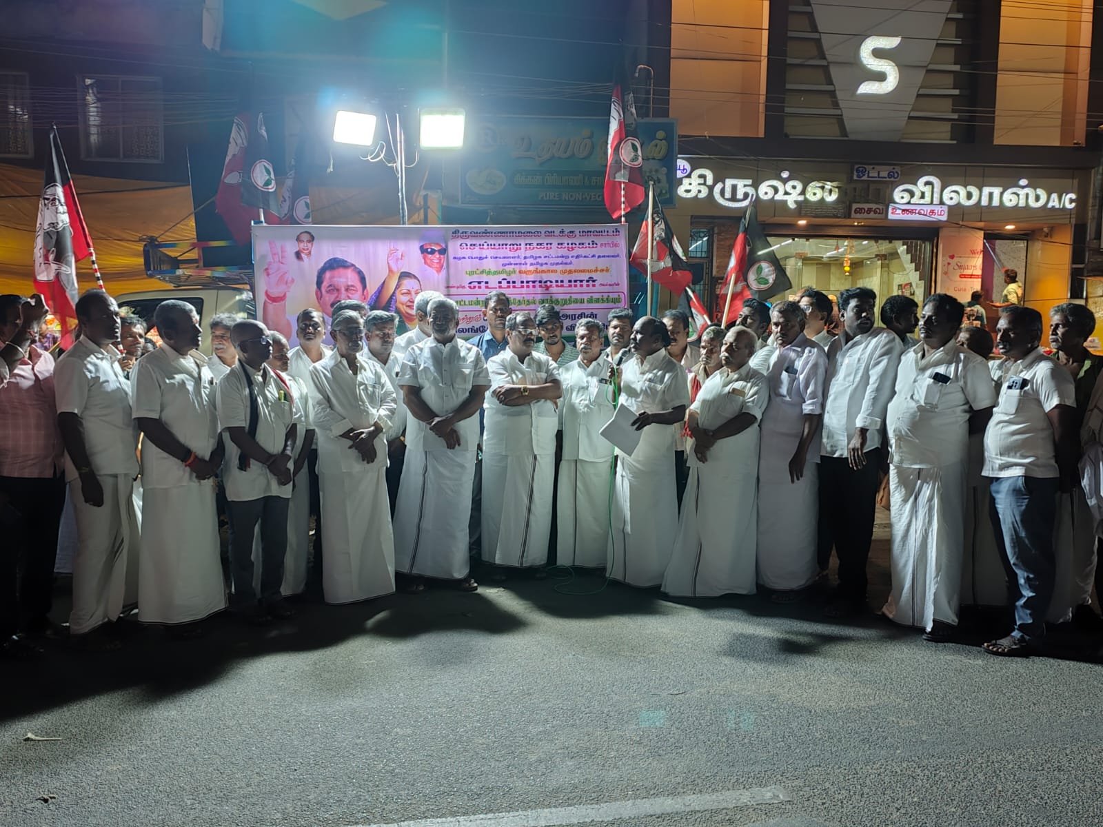 செய்யாறில் அ.தி.மு.க. சார்பில் தெரு முனைப் பிரச்சாரக் கூட்டம் !