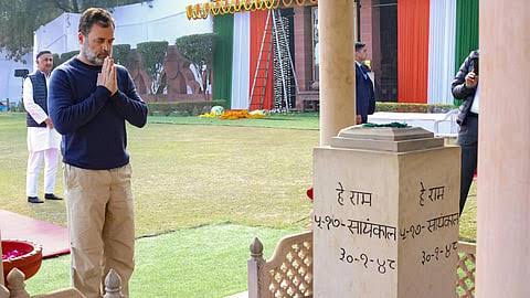 இந்தியாவின் அழியாத ஆன்மா மகாத்மா காந்தி: எதிர்க்கட்சி தலைவர் ராகுல் புகழாரம்