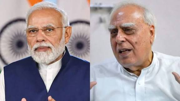 ரூபாய் மதிப்பு கடும் வீழ்ச்சி: மெளனம் சாதிக்கும் பிரதமா் -கபில் சிபல் விமா்சனம்