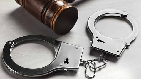 ஊராட்சி தலைவர் பதவிக்கு போட்டியிட மகளை கொன்ற தந்தை கைது - மகா​ராஷ்டிர அதிர்ச்சி