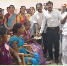 கர்ப்பிணிகளுக்கான சமுதாய வளைகாப்பு விழா