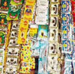 ஈரோட்டில் தடை செய்யப்பட்ட புகையிலை பொருட்கள் விற்பனை: 943 கடைகள் மூடல், ரூ.2.57 கோடி அபராதம்: கலெக்டர் அதிரடி