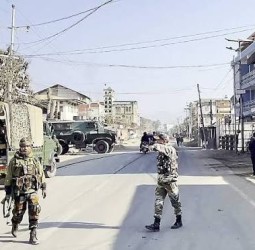 மணிப்பூா்: இரண்டு நாள்களுக்குப் பின் இயல்புநிலை திரும்பியது