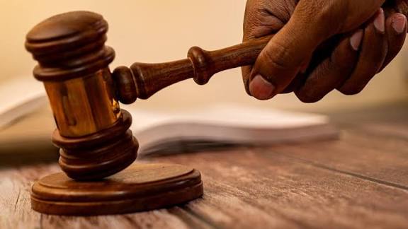 கடந்த 10 ஆண்டுகளில் விசாரணை நீதிமன்றங்களில் 1,310 பேருக்கு மரண தண்டனை விதிக்கப்பட்டுள்ளது