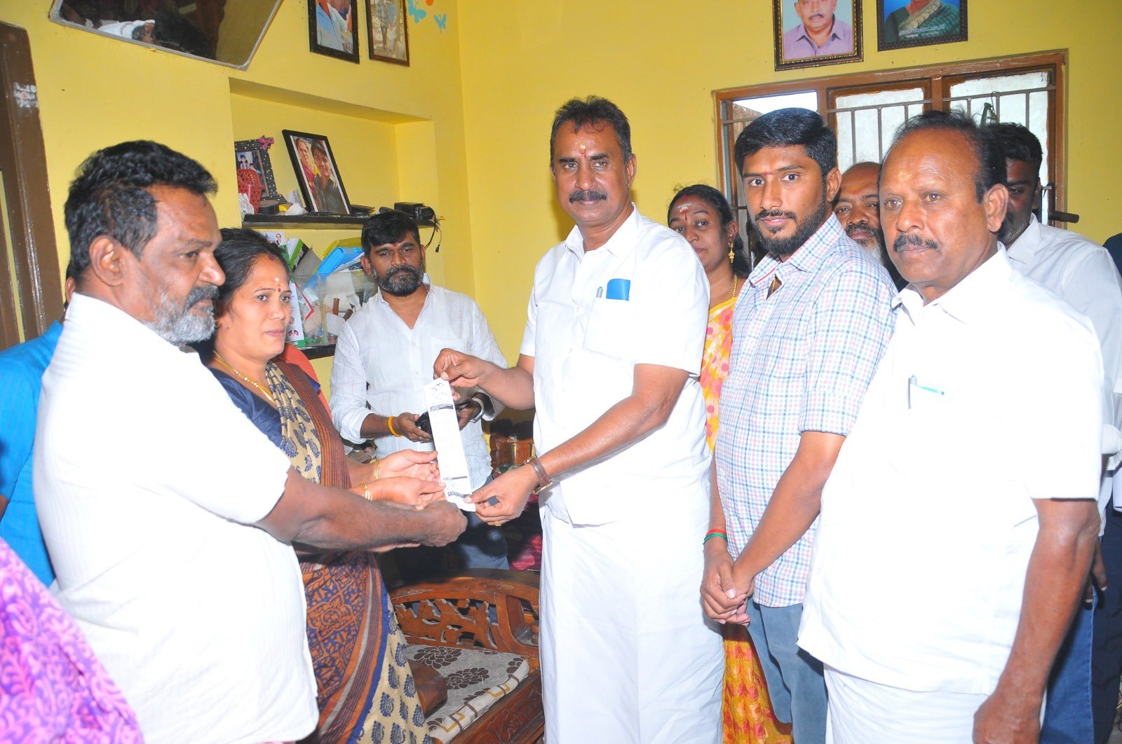 விடியா ஆட்சி உங்கள் வீட்டு Bill-லே சாட்சி