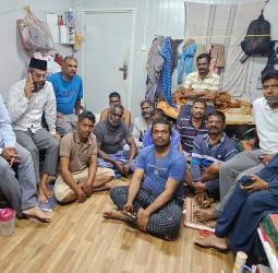 உணவின்றி தவித்த தமிழர்கள் மற்றும் மலையாளிகளுக்கு உணவு பொருட்கள் விநியோகம் செய்த இந்தியன்ஸ் வெல்ஃபேர் ஃபோரம்