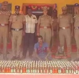 அனுமதியின்றி மது விற்றவர் கைது 150 பாட்டில்கள் பறிமுதல்