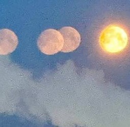 ரஷியாவில் அதிசயம்..! ஒரே நேரத்தில் தோன்றிய 4 நிலவுகள்!