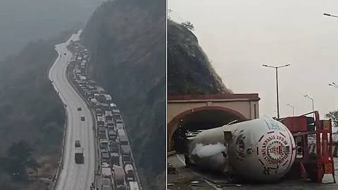 மும்பை - புனே நெடுஞ்சாலையில் லாரி கவிழ்ந்து விபத்து: 12 மணி நேரமாக காத்திருந்த வாகனங்கள்