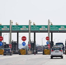 தேசிய விரைவுச் சாலைகளுக்கான சுங்கக் கட்டண விதிகளில் மாற்றம்: இன்று முதல் புதிய நடைமுறை அமல்