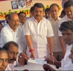 திமுக முன்னோடிகளுக்குப் பொற்கிழி என பல்வேறு நிதி உதவி