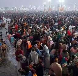 திரிவேணி சங்கமத்தில் 3 கோடி பக்தர்கள் புனித நீராடினர்