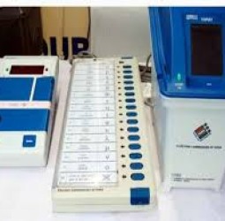 2026 சட்டமன்றத் தேர்தல் முன்னேற்பாடு மதுரை மாவட்டத்தில் வாக்குப்பதிவு இயந்திரங்கள் குறித்து விழிப்புணர்வு பணி தீவிரம்