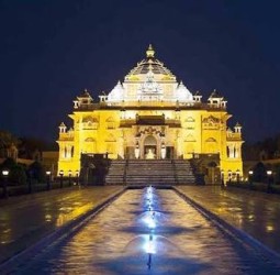 அஹமதாபாத்தில் சுற்றி பார்க்க அற்புதமான 8 இடங்கள்!