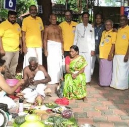 மேட்டுப்பாளையம் நந்தவனத்தில் திதி கொடுத்து பொதுமக்கள் வழிபாடு