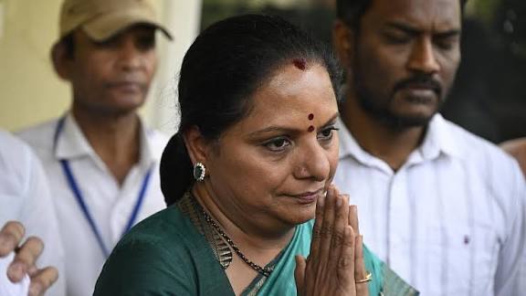 தெலங்கானாவில் புதிய அரசியல் கட்சி: கவிதா அறிவிப்பு