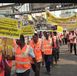 நெடுஞ்சாலைத்துறை சார்பில் சாலை பாதுகாப்பு விழிப்புணர்வு