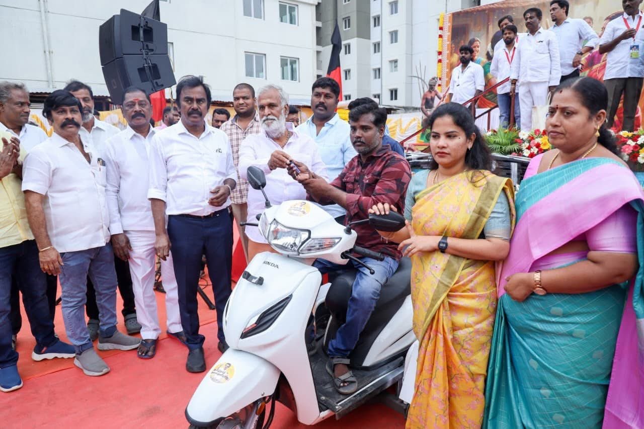 மேயர் பிரியா தலைமையில் முன்களப் பணியாளர்கள் மற்றும் மாற்றுத்திறனாளிகளுக்கு சமத்துவ பொங்கல்